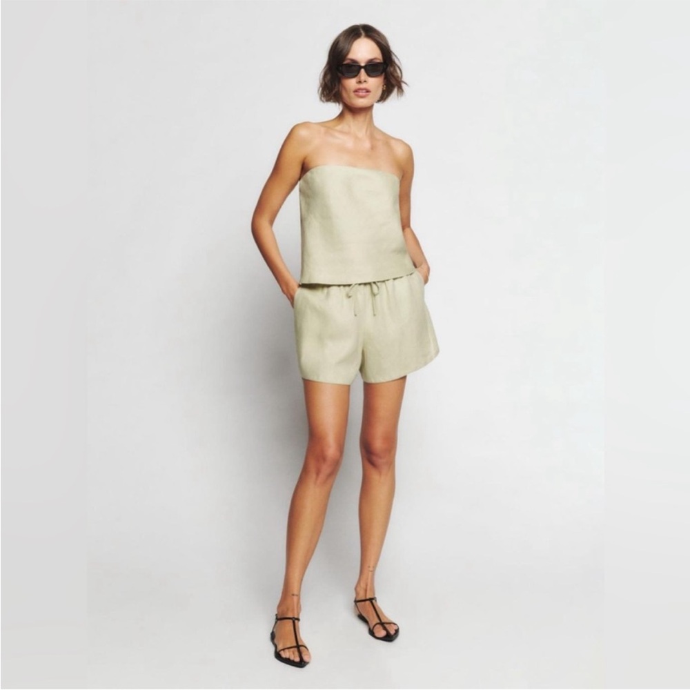 Reformation linen strapless top in herb. Size S